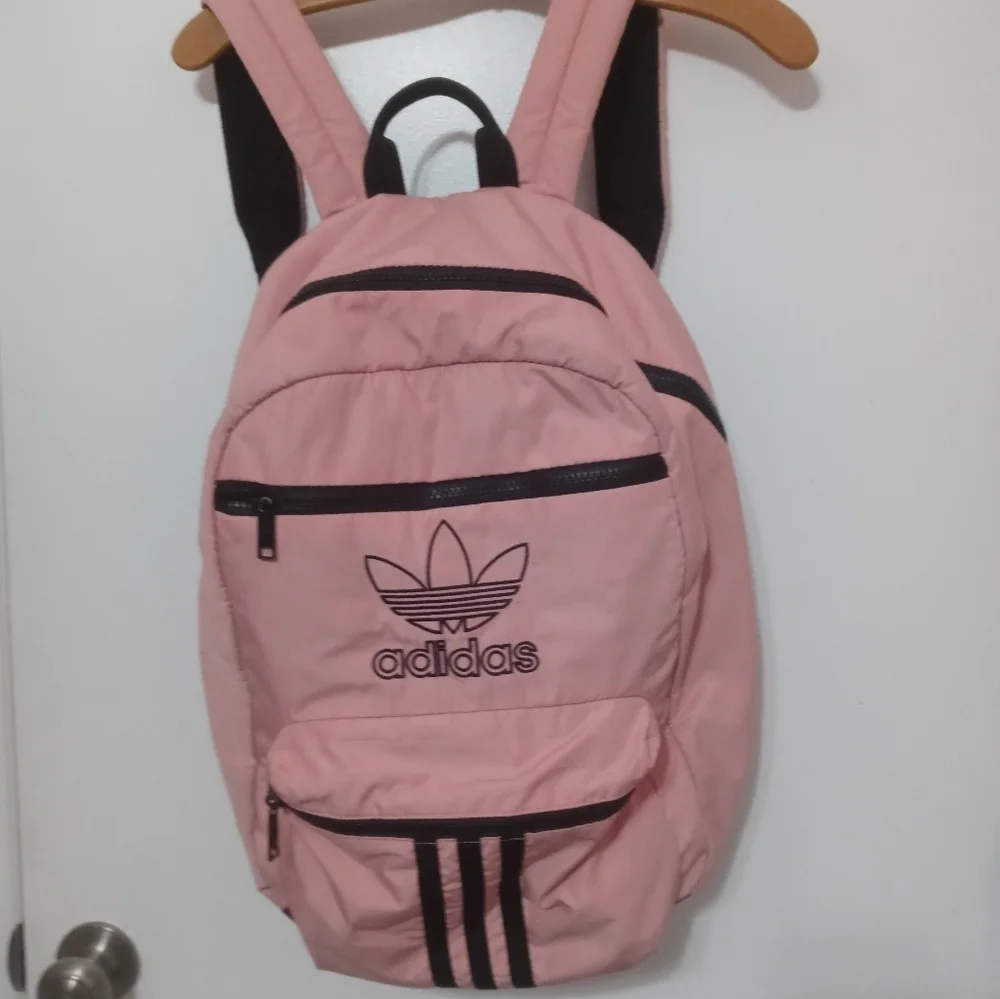 Adidas Classic Embroidered Logo Coral black padded laptop Collegiate Backpack - Picture 2 of 10